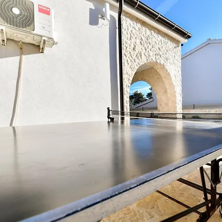 Villa Sunrise - 3 Bedroom & Pool Villa