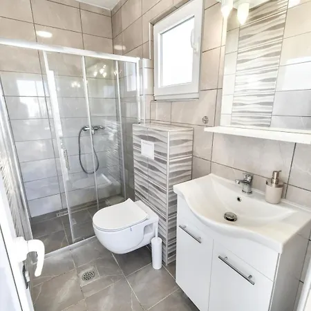 Villa Sunrise - 3 Bedroom & Pool * 비르